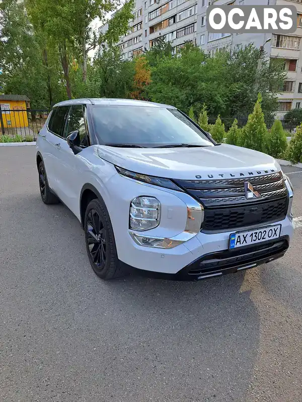 Позашляховик / Кросовер Mitsubishi Outlander 2022 2.49 л. Варіатор обл. Харківська, Харків - Фото 1/21