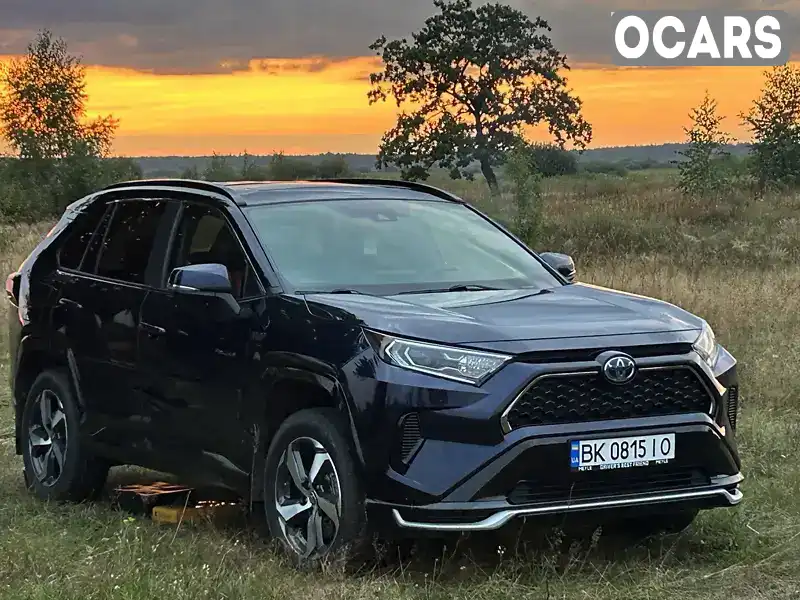 Позашляховик / Кросовер Toyota RAV4 2021 2.49 л. Варіатор обл. Рівненська, Вараш (Кузнецовськ) - Фото 1/14