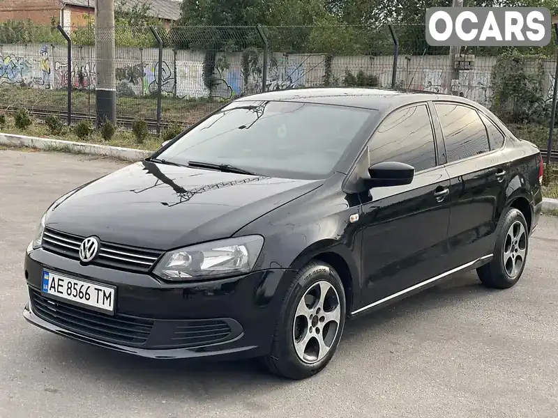 Седан Volkswagen Polo 2011 1.6 л. Ручная / Механика обл. Винницкая, Винница - Фото 1/21