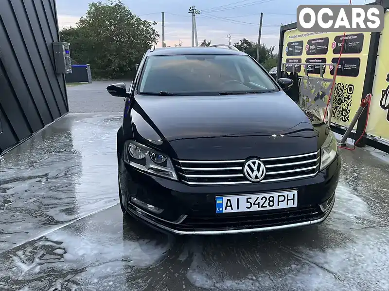 Універсал Volkswagen Passat 2011 1.8 л. Ручна / Механіка обл. Київська, Фастів - Фото 1/9