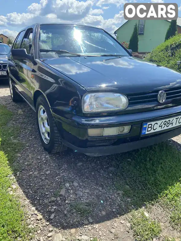 Седан Volkswagen Vento 1992 1.98 л. Ручна / Механіка обл. Львівська, Кам'янка-Бузька - Фото 1/9