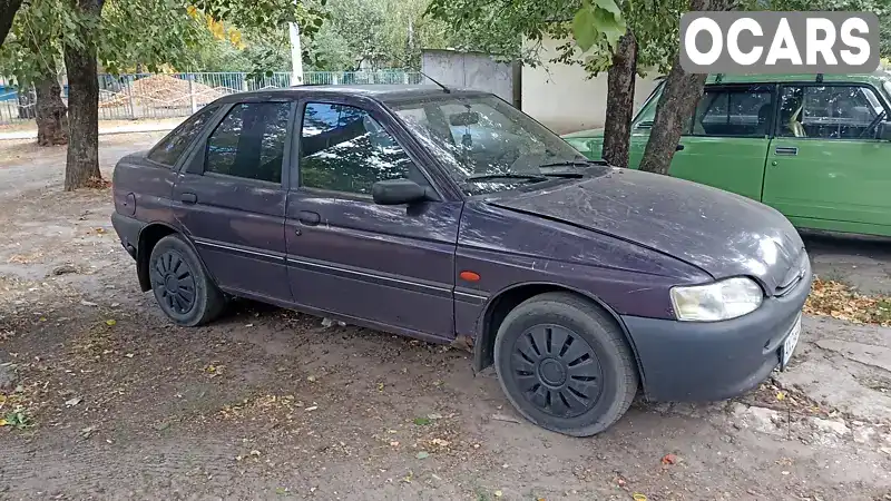 Хетчбек Ford Escort 1996 1.6 л. Ручна / Механіка обл. Харківська, Харків - Фото 1/3