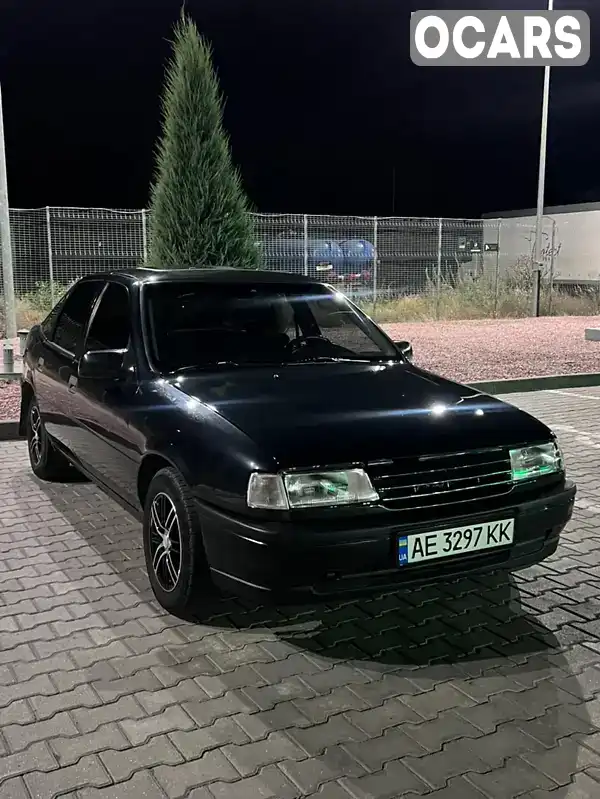 Ліфтбек Opel Vectra 1989 2 л. Ручна / Механіка обл. Дніпропетровська, Дніпро (Дніпропетровськ) - Фото 1/18