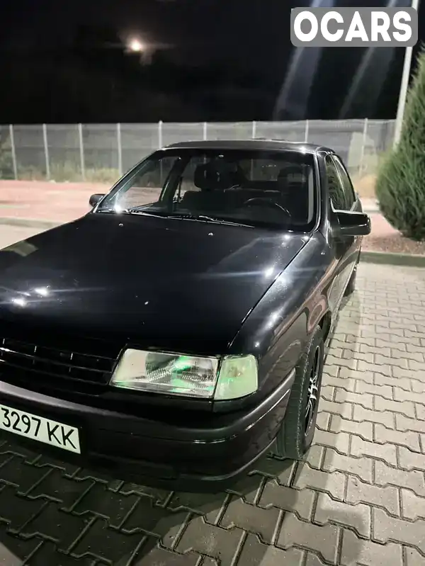 W0L000089K1091019 Opel Vectra 1989 Лифтбек 2 л. Фото 2