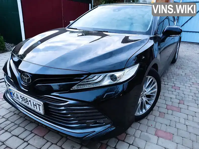 Седан Toyota Camry 2018 2.49 л. Автомат обл. Вінницька, Тульчин - Фото 1/21