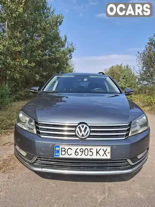 Універсал Volkswagen Passat 2012 1.6 л. Ручна / Механіка обл. Львівська, Червоноград - Фото 1/21