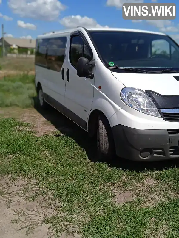 Мінівен Opel Vivaro 2009 2 л. Ручна / Механіка обл. Харківська, Ізюм - Фото 1/5