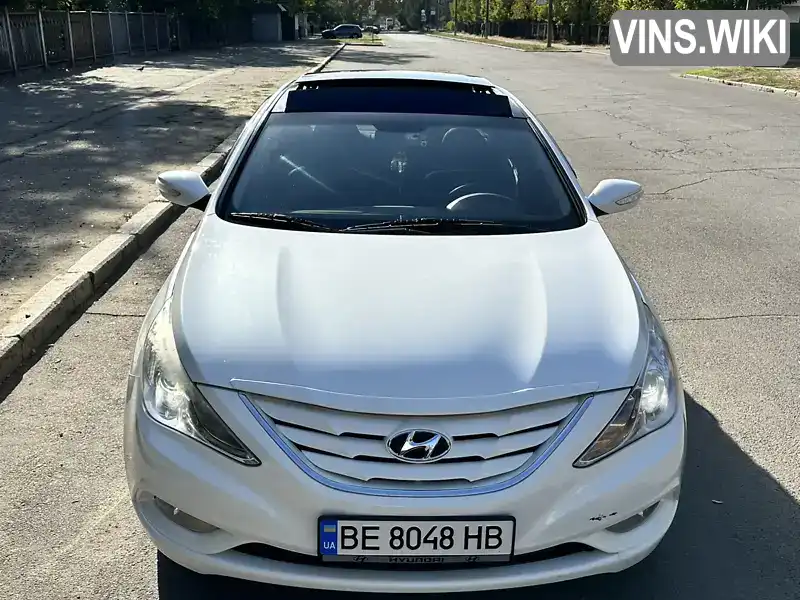 Седан Hyundai Sonata 2010 2 л. Автомат обл. Миколаївська, Миколаїв - Фото 1/17