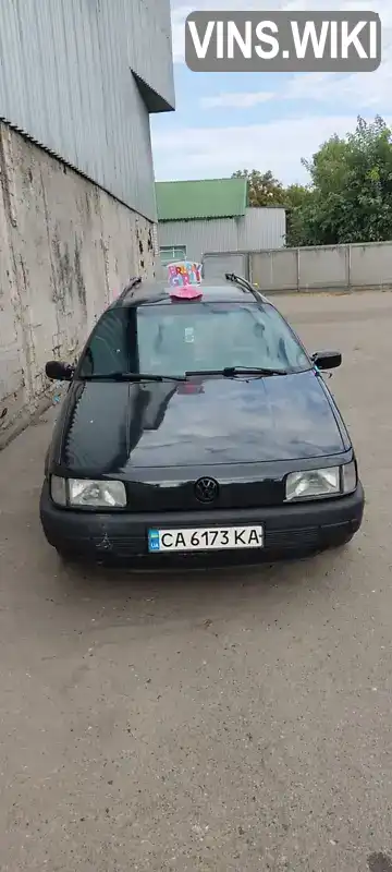 Універсал Volkswagen Passat 1993 2 л. Автомат обл. Черкаська, Черкаси - Фото 1/9