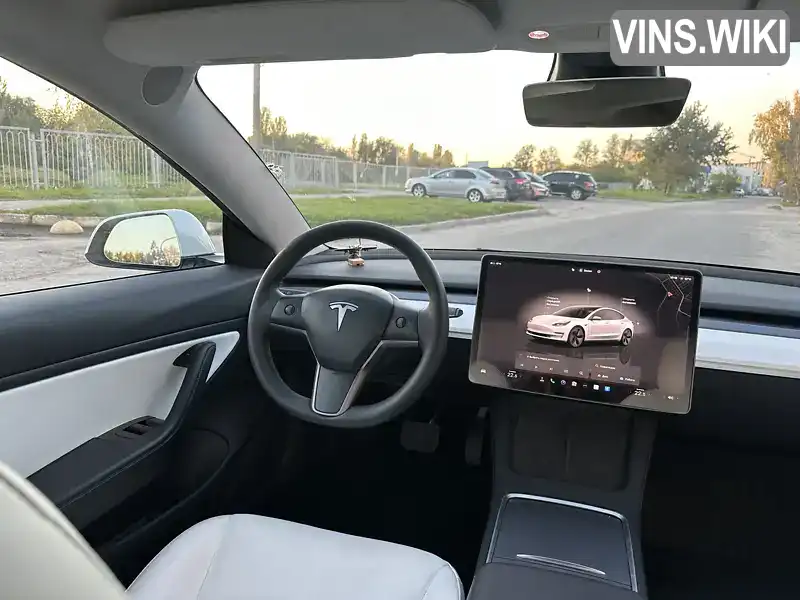 5YJ3E1EA9PF477544 Tesla Model 3 2023 Седан  Фото 9