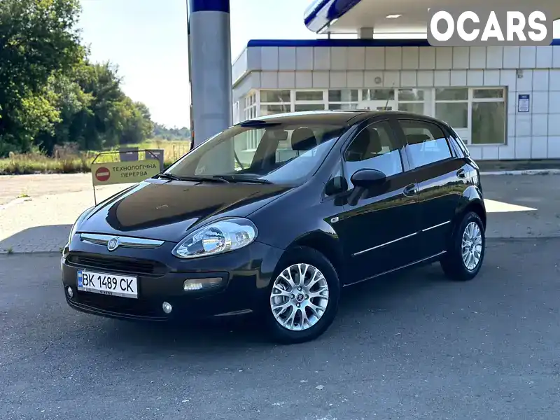 Хетчбек Fiat Punto 2011 1.25 л. Ручна / Механіка обл. Рівненська, Дубно - Фото 1/21