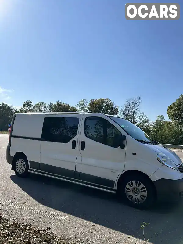 Мінівен Opel Vivaro 2010 2 л. Ручна / Механіка обл. Львівська, Броди - Фото 1/21