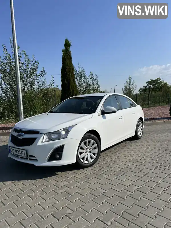 Седан Chevrolet Cruze 2014 1.6 л. Ручна / Механіка обл. Львівська, Львів - Фото 1/15