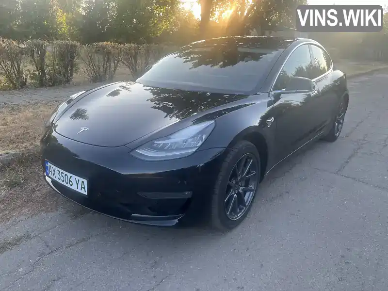 Седан Tesla Model 3 2018 null_content л. обл. Харківська, Харків - Фото 1/15