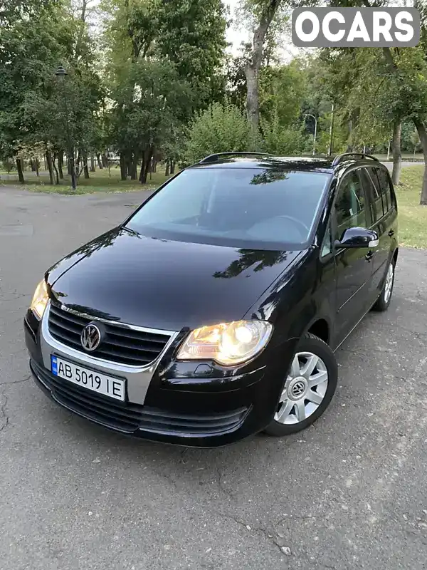 Минивэн Volkswagen Touran 2008 1.6 л. Ручная / Механика обл. Винницкая, Бар - Фото 1/21