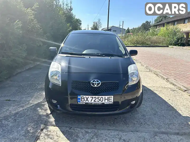 Хетчбек Toyota Yaris 2008 1.3 л. Робот обл. Хмельницька, Шепетівка - Фото 1/10