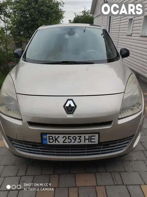 Мінівен Renault Grand Scenic 2011 1.87 л. Ручна / Механіка обл. Рівненська, Рівне - Фото 1/21