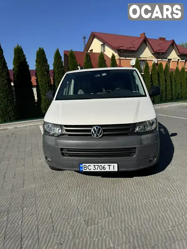 Мінівен Volkswagen Caravelle 2013 1.97 л. Ручна / Механіка обл. Львівська, Львів - Фото 1/17