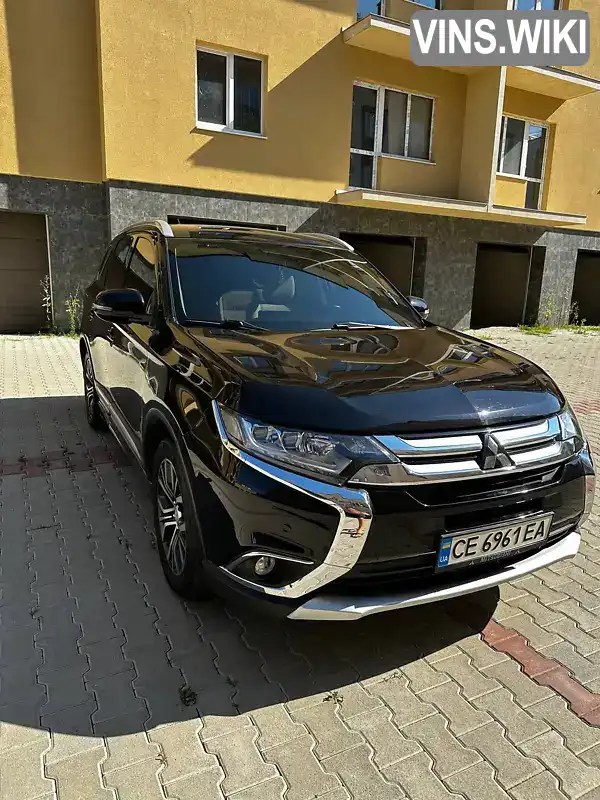 Позашляховик / Кросовер Mitsubishi Outlander 2015 2.36 л. Варіатор обл. Чернівецька, Чернівці - Фото 1/20