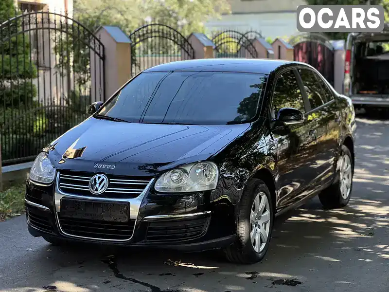 Седан Volkswagen Jetta 2006 1.6 л. Ручна / Механіка обл. Хмельницька, Старокостянтинів - Фото 1/21