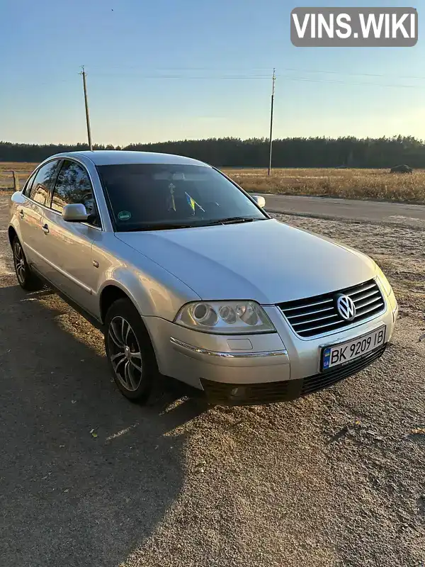 Седан Volkswagen Passat 2001 1.78 л. Ручна / Механіка обл. Рівненська, Дубровиця - Фото 1/14