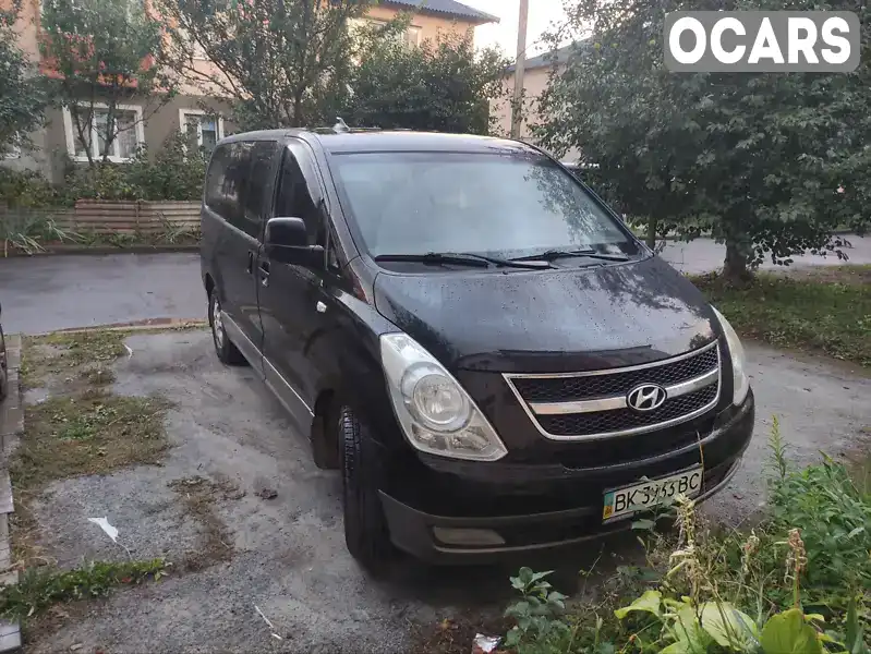 Мінівен Hyundai H-1 2008 2.5 л. Ручна / Механіка обл. Рівненська, Здолбунів - Фото 1/10