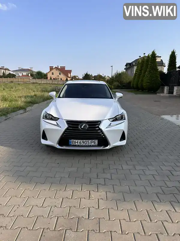 Седан Lexus IS 2018 2 л. Автомат обл. Одеська, Одеса - Фото 1/11