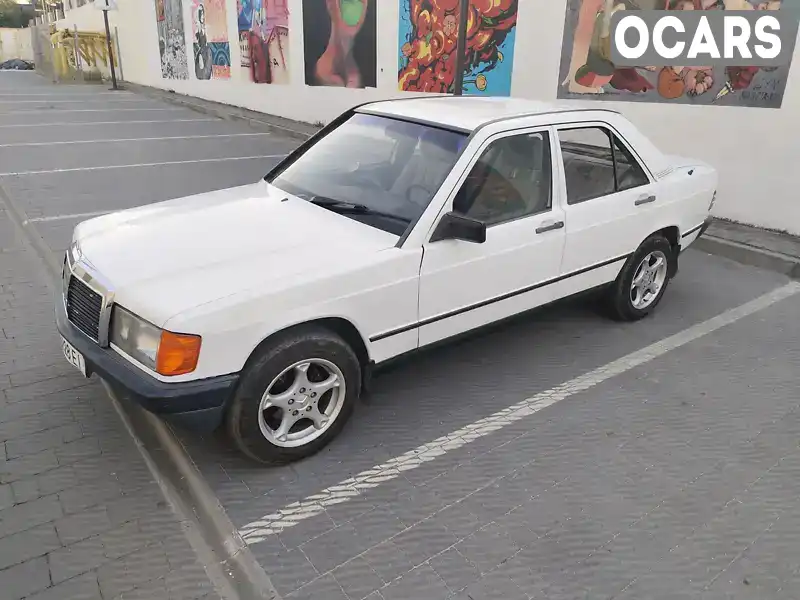 Седан Mercedes-Benz 190 1985 2 л. Ручна / Механіка обл. Львівська, Львів - Фото 1/21