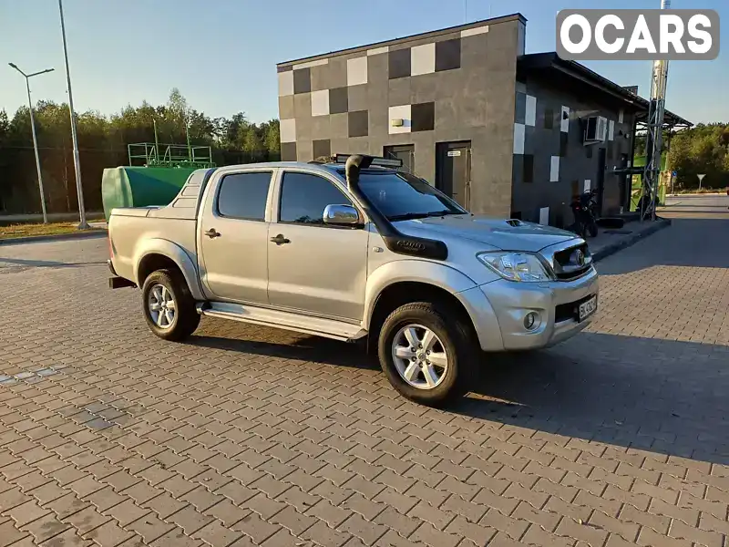 Пикап Toyota Hilux 2011 3 л. Автомат обл. Ровенская, Сарны - Фото 1/17