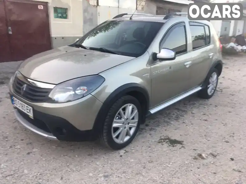 Хетчбек Renault Sandero 2012 1.6 л. Ручна / Механіка обл. Тернопільська, Ланівці - Фото 1/14