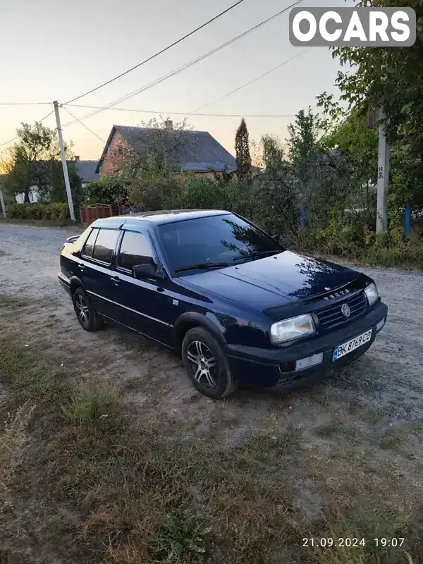 Седан Volkswagen Vento 1993 1.78 л. обл. Рівненська, Рівне - Фото 1/13