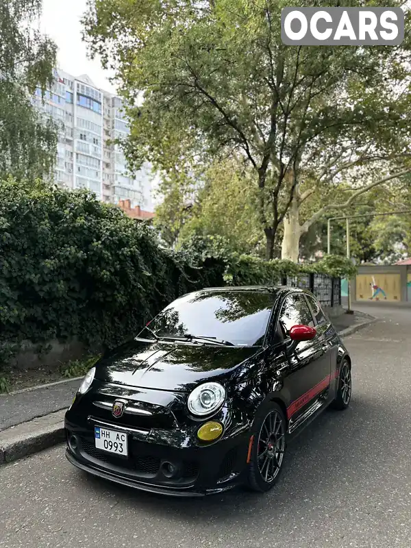 Купе Abarth Fiat 500 2012 1.4 л. Ручна / Механіка обл. Київська, Вишневе - Фото 1/21