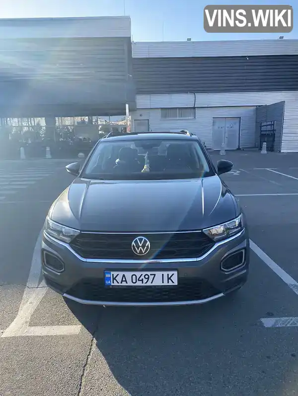 Позашляховик / Кросовер Volkswagen T-Roc 2021 1.5 л. Автомат обл. Київська, Київ - Фото 1/13