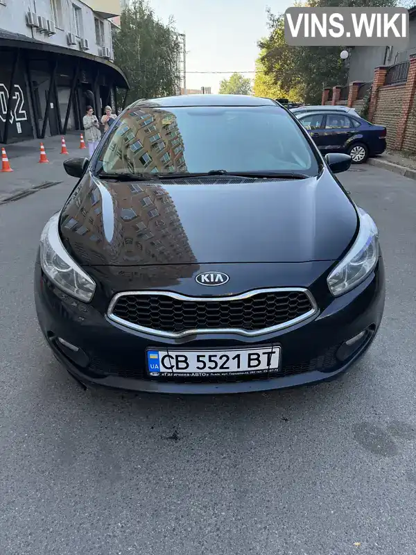 Хетчбек Kia Ceed 2013 1.4 л. Ручна / Механіка обл. Київська, Київ - Фото 1/14