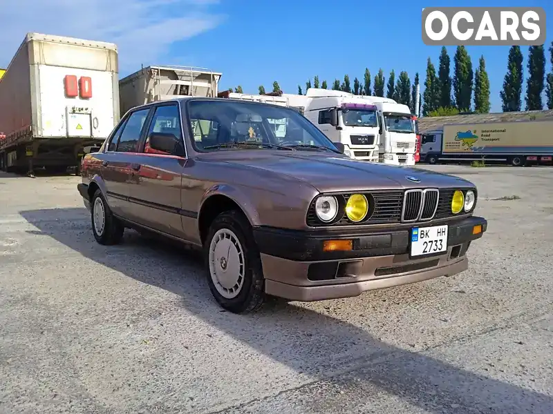 Седан BMW 3 Series 1988 1.8 л. Ручная / Механика обл. Ровенская, Ровно - Фото 1/5