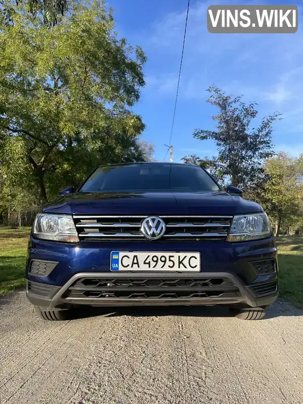 Позашляховик / Кросовер Volkswagen Tiguan 2020 2 л. Автомат обл. Кіровоградська, Кропивницький (Кіровоград) - Фото 1/12