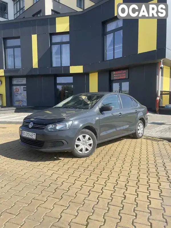 Седан Volkswagen Polo 2012 1.6 л. Ручна / Механіка обл. Івано-Франківська, Івано-Франківськ - Фото 1/21