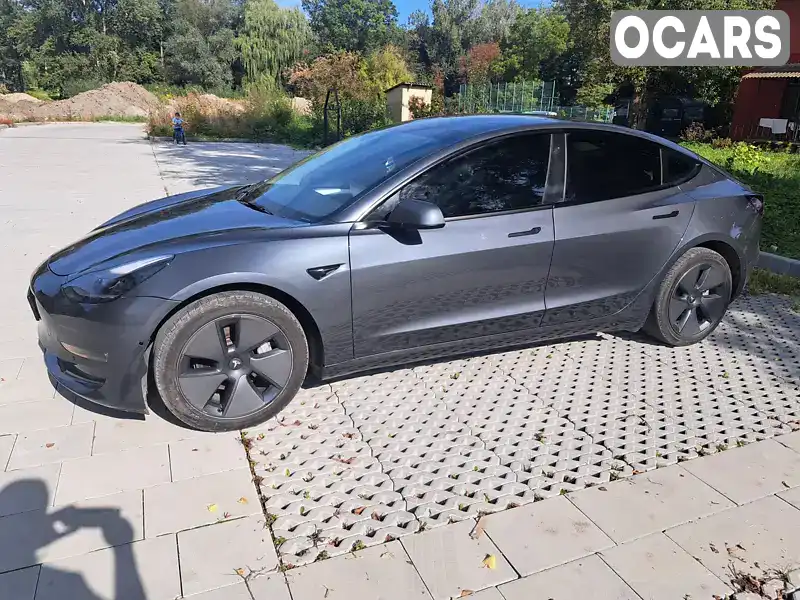 5YJ3E1EB8NF255101 Tesla Model 3 2022 Седан  Фото 1