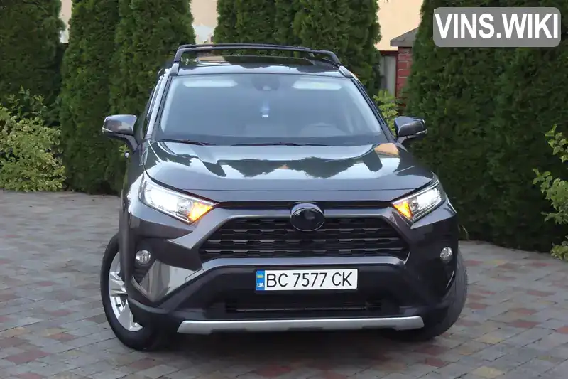 Позашляховик / Кросовер Toyota RAV4 2021 2.5 л. Автомат обл. Львівська, Дрогобич - Фото 1/21