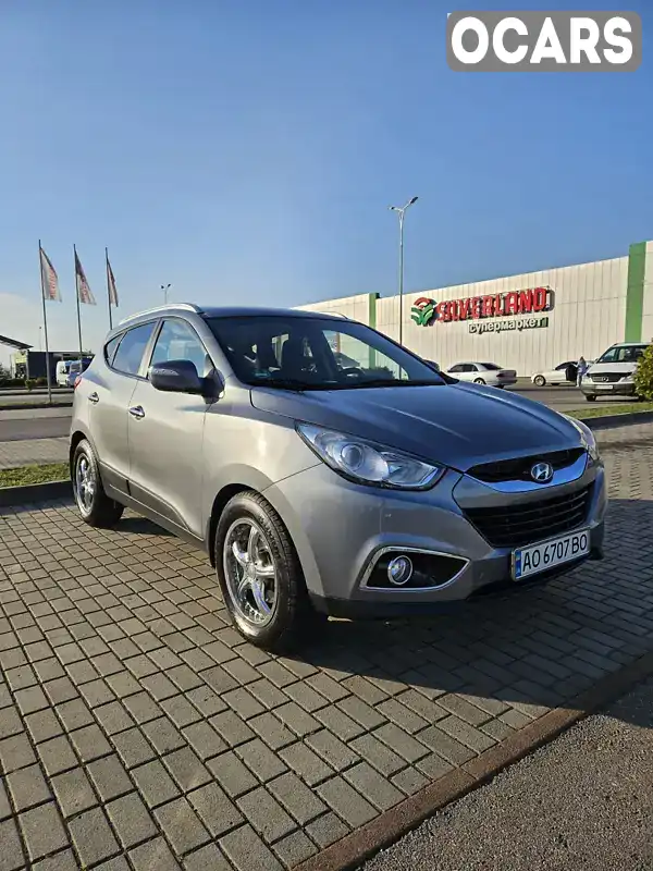 Позашляховик / Кросовер Hyundai ix35 2013 2 л. Автомат обл. Закарпатська, Тячів - Фото 1/11