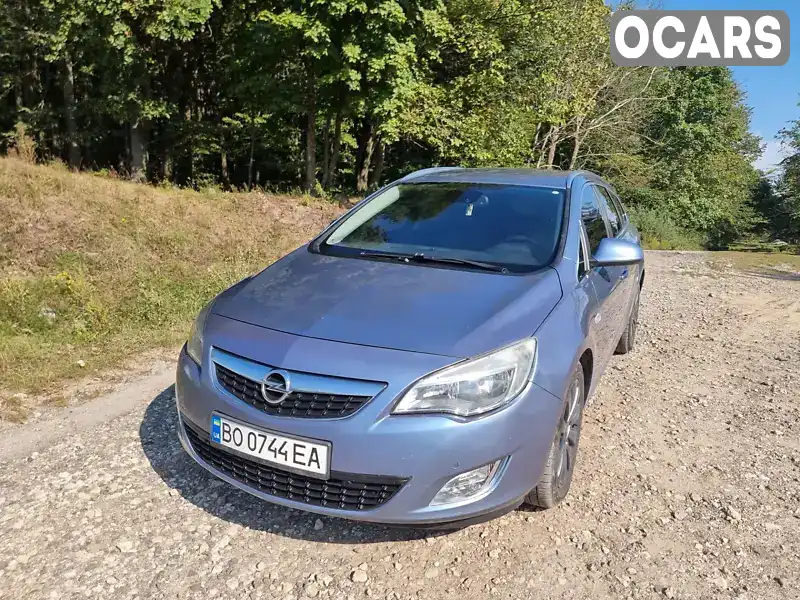 W0LPE8EF0B8026144 Opel Astra 2010 Универсал 1.69 л. Фото 1