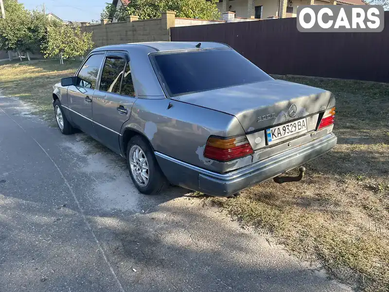 WDB1240261B089165 Mercedes-Benz E-Class 1989 Седан 2.6 л. Фото 3