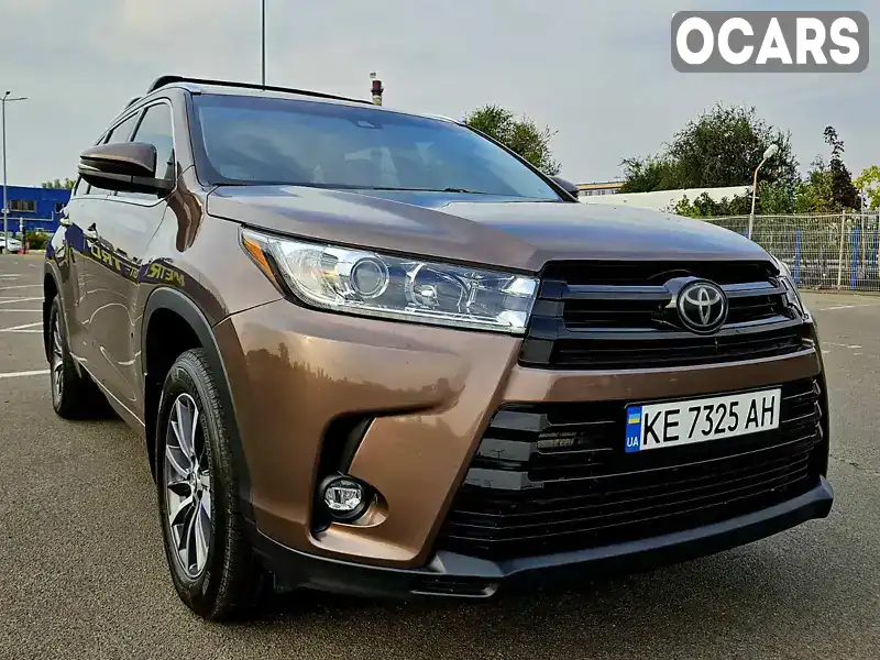 Позашляховик / Кросовер Toyota Highlander 2018 3.46 л. Автомат обл. Дніпропетровська, Дніпро (Дніпропетровськ) - Фото 1/21