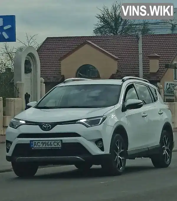 Внедорожник / Кроссовер Toyota RAV4 2016 2 л. Ручная / Механика обл. Волынская, Владимир-Волынский - Фото 1/14