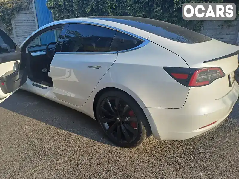 5YJ3E1EC3LF804659 Tesla Model 3 2020 Седан  Фото 3