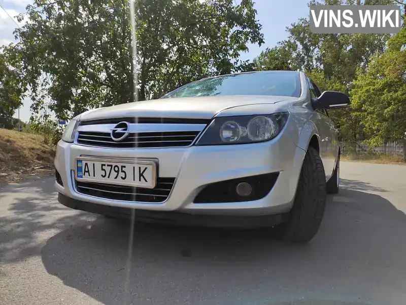 Універсал Opel Astra 2011 1.69 л. Ручна / Механіка обл. Вінницька, location.city.vapniarka - Фото 1/21