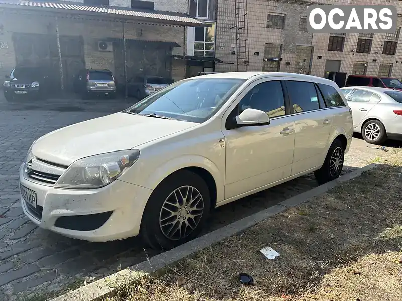 W0L0AHL35A2080926 Opel Astra 2010 Універсал 1.69 л. Фото 2