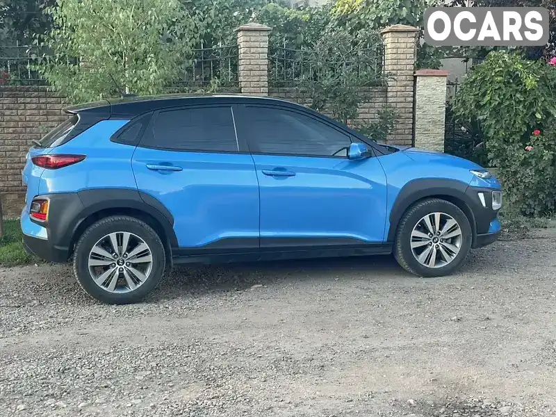 Внедорожник / Кроссовер Hyundai Kona 2018 2 л. Автомат обл. Одесская, Одесса - Фото 1/21