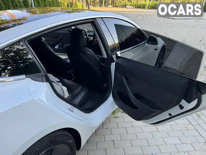 5YJ3E1EA6JF027289 Tesla Model 3 2018 Седан  Фото 4