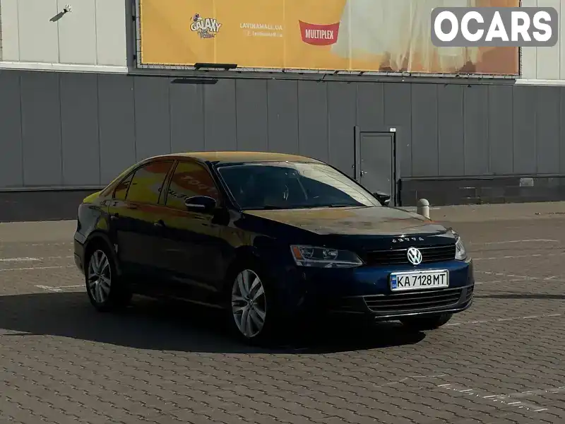 Седан Volkswagen Jetta 2011 2.48 л. Автомат обл. Полтавская, Лубны - Фото 1/21